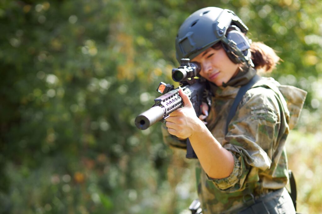 Carreira Militar Feminina: o que é e como funciona?