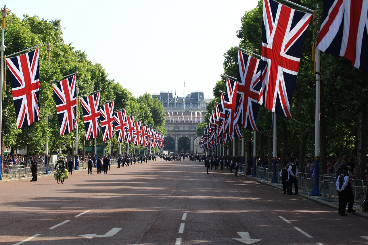 Revolução inglesa: saiba mais sobre a monarquia britânica