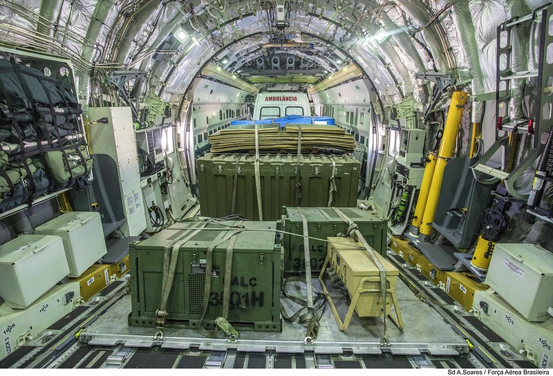 Interior KC-390 Millenium FAB